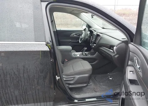 2018 Chevrolet Traverse Ls z USA, uszkodzony, nr VIN 1GNERFKW7JJ267316